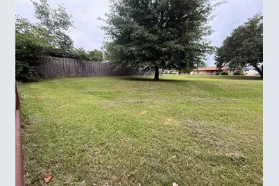 3303 Bogota Street, Athens, TX 75752 - Photo 3