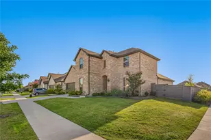 7001 Lowbranch Trl, Little Elm, TX 76227 - Photo 3