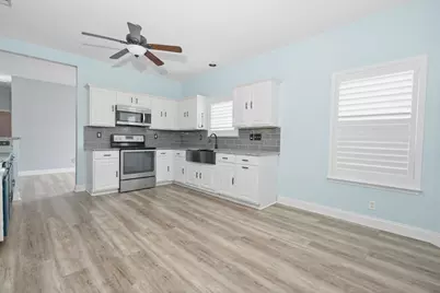 1003 Morningside Drive, Grand Prairie, TX 75052 - Photo 11