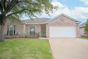 1003 Morningside Dr, Grand Prairie, TX 75052 - Photo 1