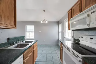 1415 S Medora Street, Terrell, TX 75160 - Photo 9