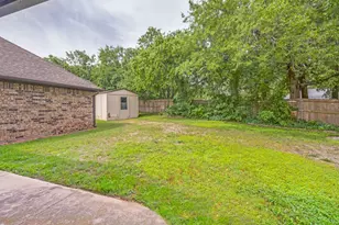 1702 Dickerson Dr, Pantego, TX 76013 - Photo 21