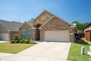 2108 Moonsail Ln, Denton, TX 76210 - Photo 3