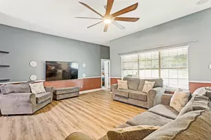 106 King Arthur Ct, Weatherford, TX 76086 - Photo 3