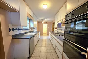 10711 Clearbrook Ln, Dallas, TX 75218 - Photo 3