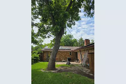 10711 Clearbrook Lane, Dallas, TX 75218 - Photo 17