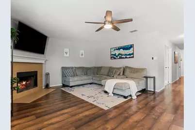 6901 Sylvan Meadows Drive, Fort Worth, TX 76120 - Photo 7