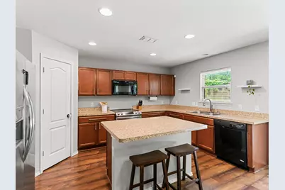 6901 Sylvan Meadows Drive, Fort Worth, TX 76120 - Photo 11