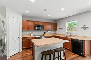 6901 Sylvan Meadows Dr, Fort Worth, TX 76120 - Photo 11