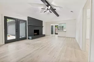 405 Stiles Dr, Midlothian, TX 76065 - Photo 5