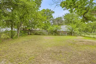 975 N Neblett St, Stephenville, TX 76401 - Photo 25