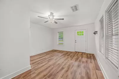 975 N Neblett Street, Stephenville, TX 76401 - Photo 3