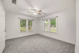 975 N Neblett St, Stephenville, TX 76401 - Photo 5