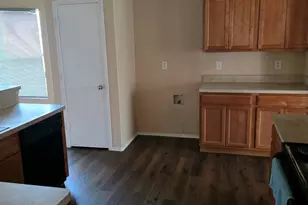 104 Idlewheat Ln, Dallas, TX 75241 - Photo 3