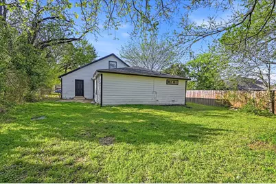 807 Wyatt Street, Waxahachie, TX 75165 - Photo 23