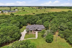 2304 Winchester Ct, Tolar, TX 76476 - Photo 39