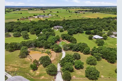 2304 Winchester Court, Tolar, TX 76476 - Photo 3