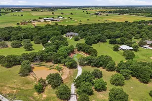 2304 Winchester Ct, Tolar, TX 76476 - Photo 3