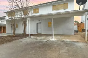 2135 Fleur De Lis Ct, Arlington, TX 76012 - Photo 1
