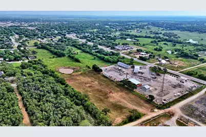 201 Croxton Street, Nocona, TX 76255 - Photo 3
