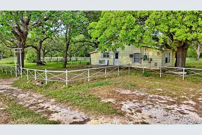 201 Croxton Street, Nocona, TX 76255 - Photo 25