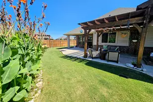 210 Spruce Valley Dr, Justin, TX 76247 - Photo 27