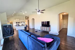 210 Spruce Valley Dr, Justin, TX 76247 - Photo 15