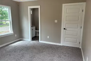301 NW 23rd St, Mineral Wells, TX 76067 - Photo 9