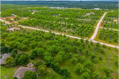 1000 E Landings N, Granbury, TX 76049 - Photo 7