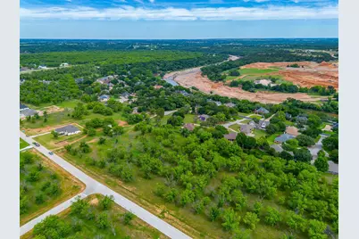 1000 E Landings N, Granbury, TX 76049 - Photo 3