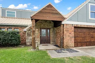 404 Brookview Dr, Decatur, TX 76234 - Photo 3