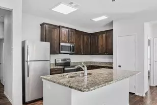 818 Rose St, Denton, TX 76209 - Photo 3