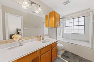 420 Santa Fe Trail, Irving, TX 75063 - Photo 17
