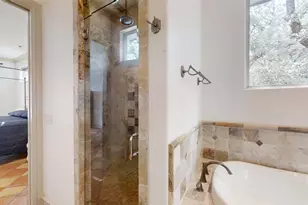 2816 River Ridge Ct, Granbury, TX 76048 - Photo 13