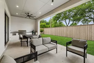 10215 Lynford Dr, Dallas, TX 75238 - Photo 31