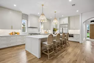 10215 Lynford Dr, Dallas, TX 75238 - Photo 9
