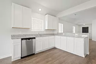 1601 Romans Rd, Ennis, TX 75119 - Photo 3