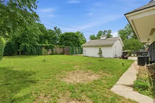 1900 Charleston Dr, Bedford, TX 76022 - Photo 27