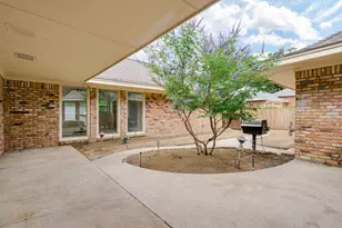 320 S Irving Heights Dr, Irving, TX 75060 - Photo 27
