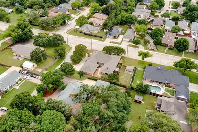 320 S Irving Heights Drive, Irving, TX 75060 - Photo 37