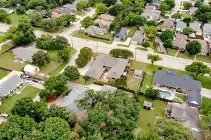 320 S Irving Heights Dr, Irving, TX 75060 - Photo 37