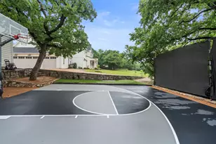4207 Kelly Elliott Rd, Arlington, TX 76016 - Photo 5