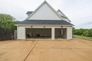 4207 Kelly Elliott Rd, Arlington, TX 76016 - Photo 35