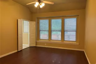 10137 Sanden Dr, McKinney, TX 75072 - Photo 11