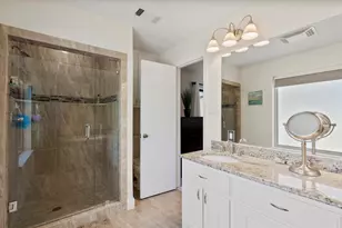 8350 Southmeadow Cir, Dallas, TX 75231 - Photo 15