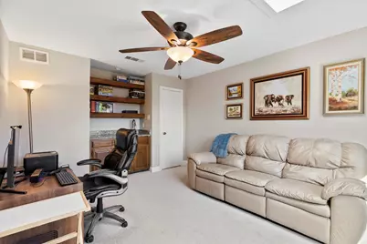 8350 Southmeadow Circle, Dallas, TX 75231 - Photo 11