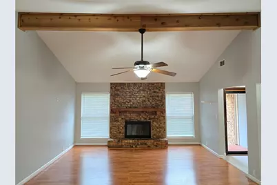 2822 Oak Forest Drive, Grapevine, TX 76051 - Photo 5