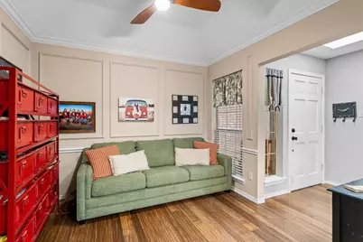 1213 Circle View Court, Grapevine, TX 76051 - Photo 7