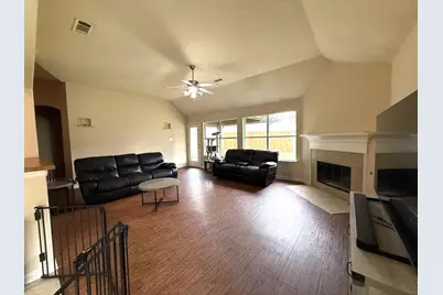 2440 Walker Street, Grand Prairie, TX 75052 - Photo 15