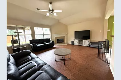 2440 Walker Street, Grand Prairie, TX 75052 - Photo 19